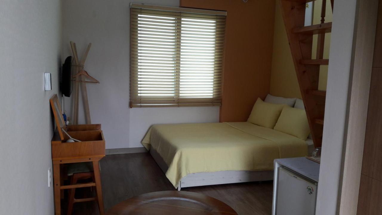 Moon Forest Guesthouse Jeju Esterno foto