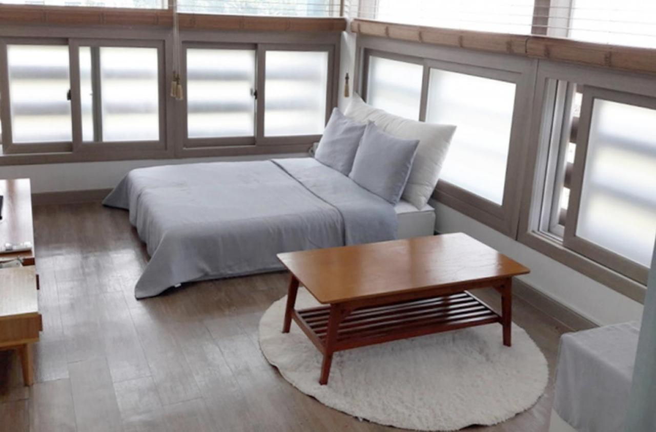 Moon Forest Guesthouse Jeju Esterno foto