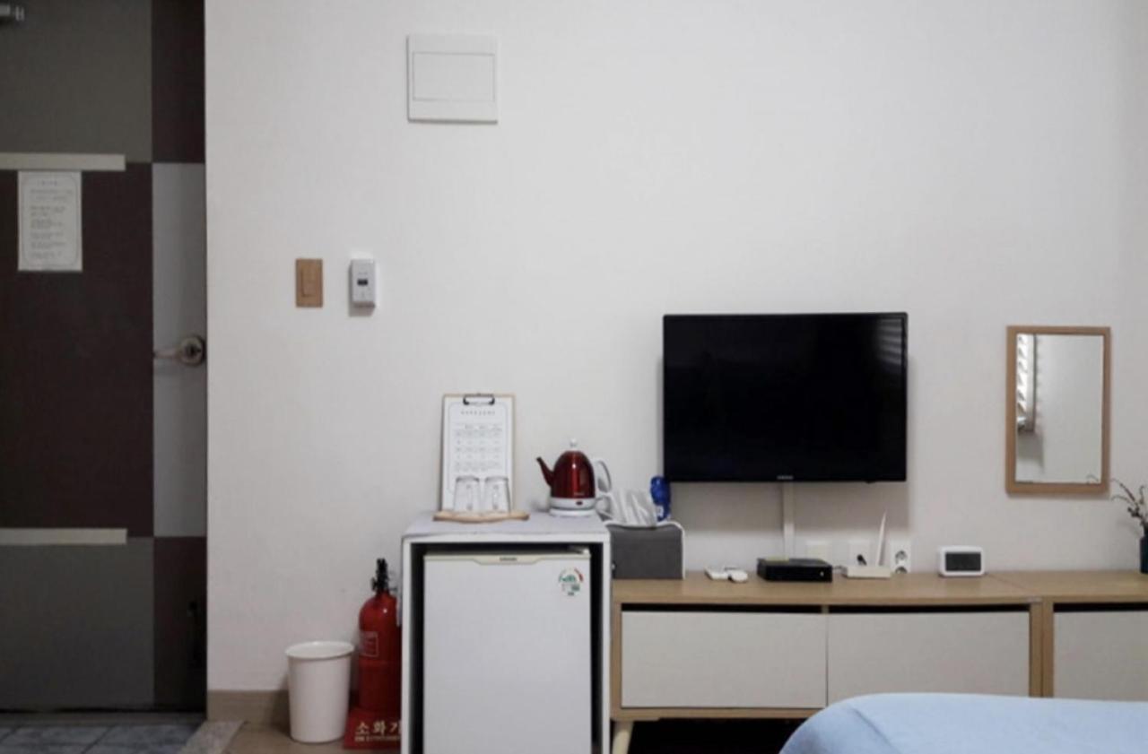 Moon Forest Guesthouse Jeju Esterno foto