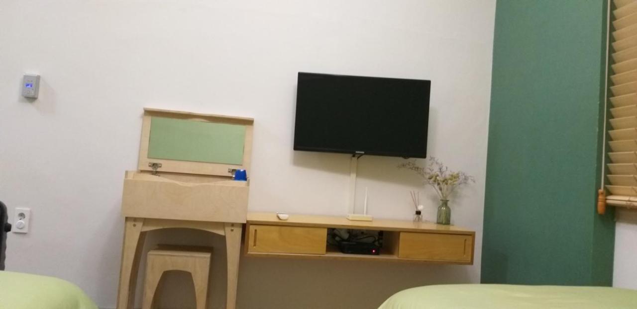 Moon Forest Guesthouse Jeju Esterno foto