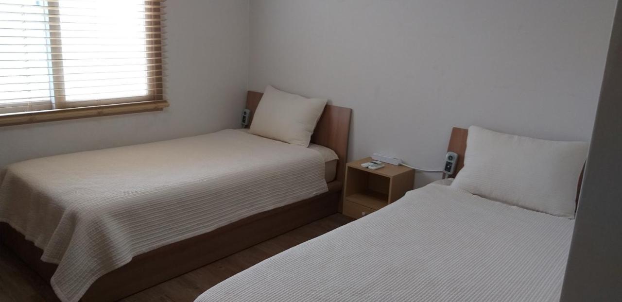 Moon Forest Guesthouse Jeju Esterno foto