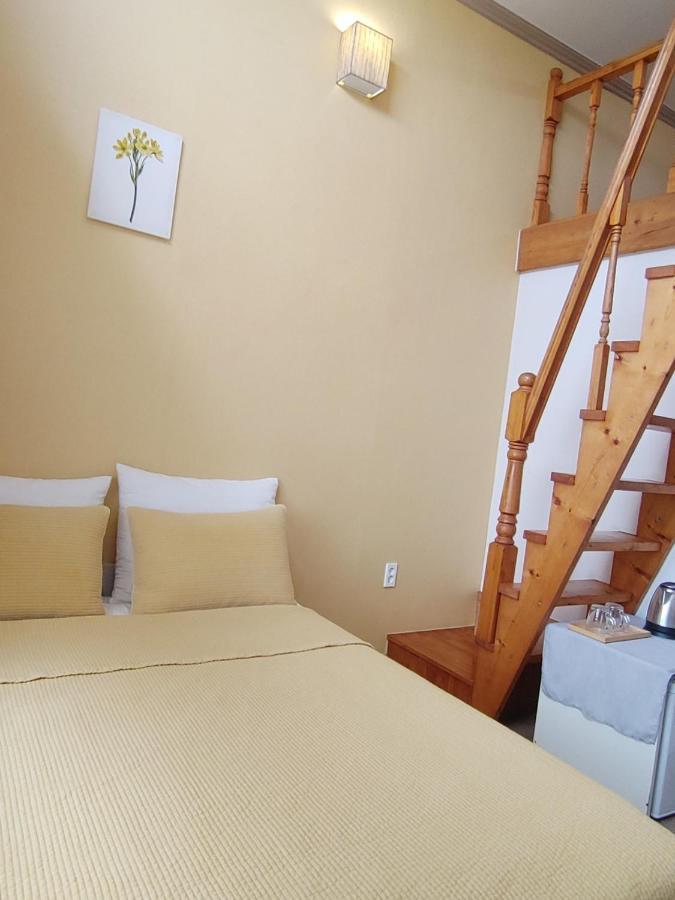Moon Forest Guesthouse Jeju Esterno foto